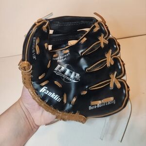 Like New Franklin Rtp 2 Youth 22705-8 1/2" Basball Glove